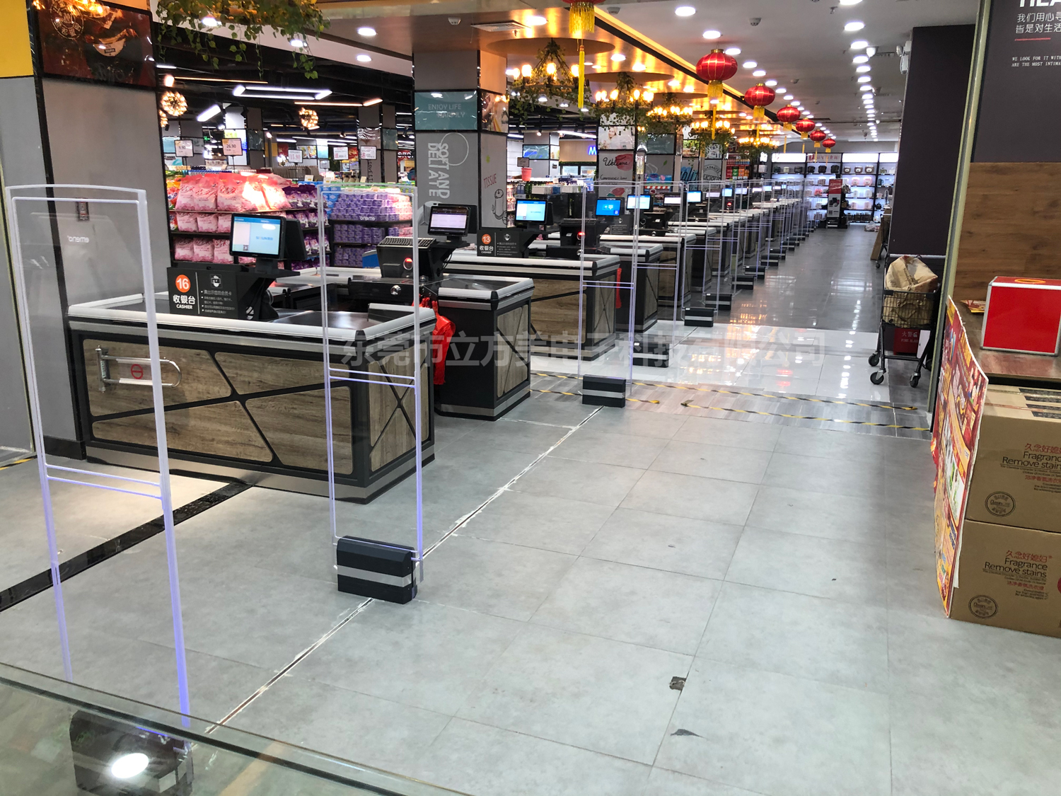 新店開業(yè)，如何安裝合適店鋪的超市防盜器？