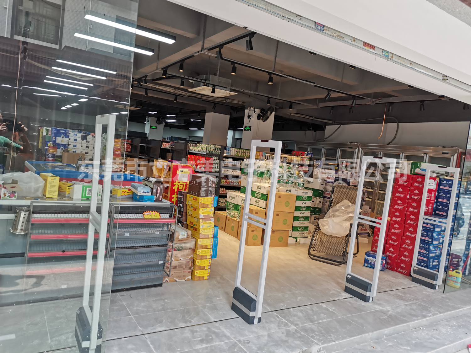 超市防盜，是不是所有商品都要貼上防盜標簽？【立方美】