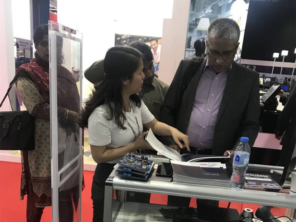 “無縫中東”展覽會(huì)